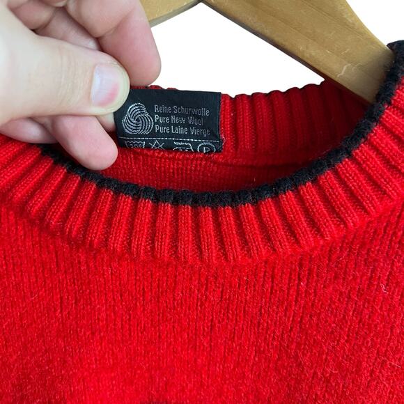 Rare Vintage Sigi Scheiber Crest Pure Wool Premium Knit Red Sweater Med 18x23 - Picture 5 of 7
